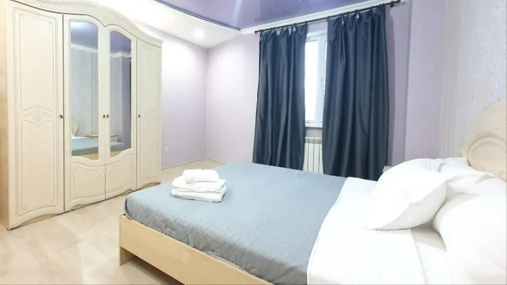 2 2Х Комн Кв С 2Мя Кроватями И Раскладным Диваном В Центре Nur-Sultan  Apartment
